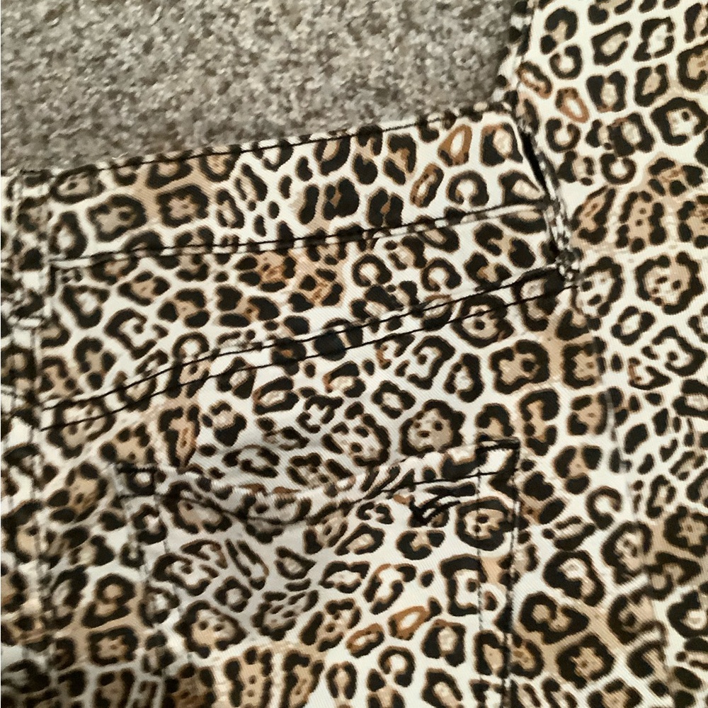 Relisted - Picture 6 of 6